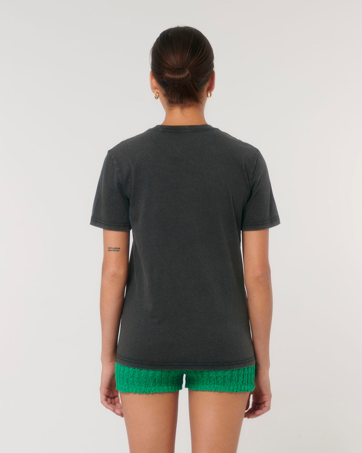 G. Dyed Black Rock - C140