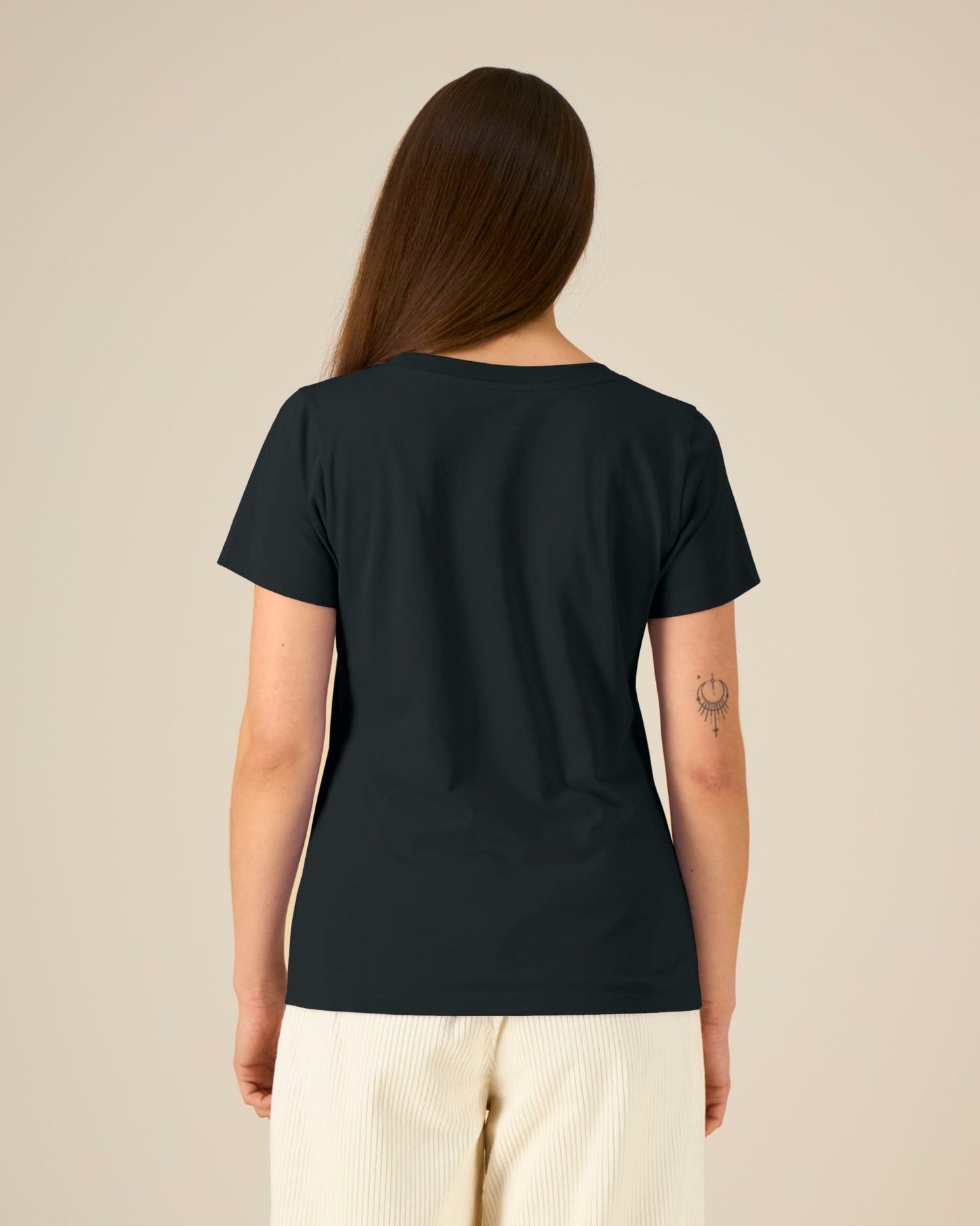 Black - C002