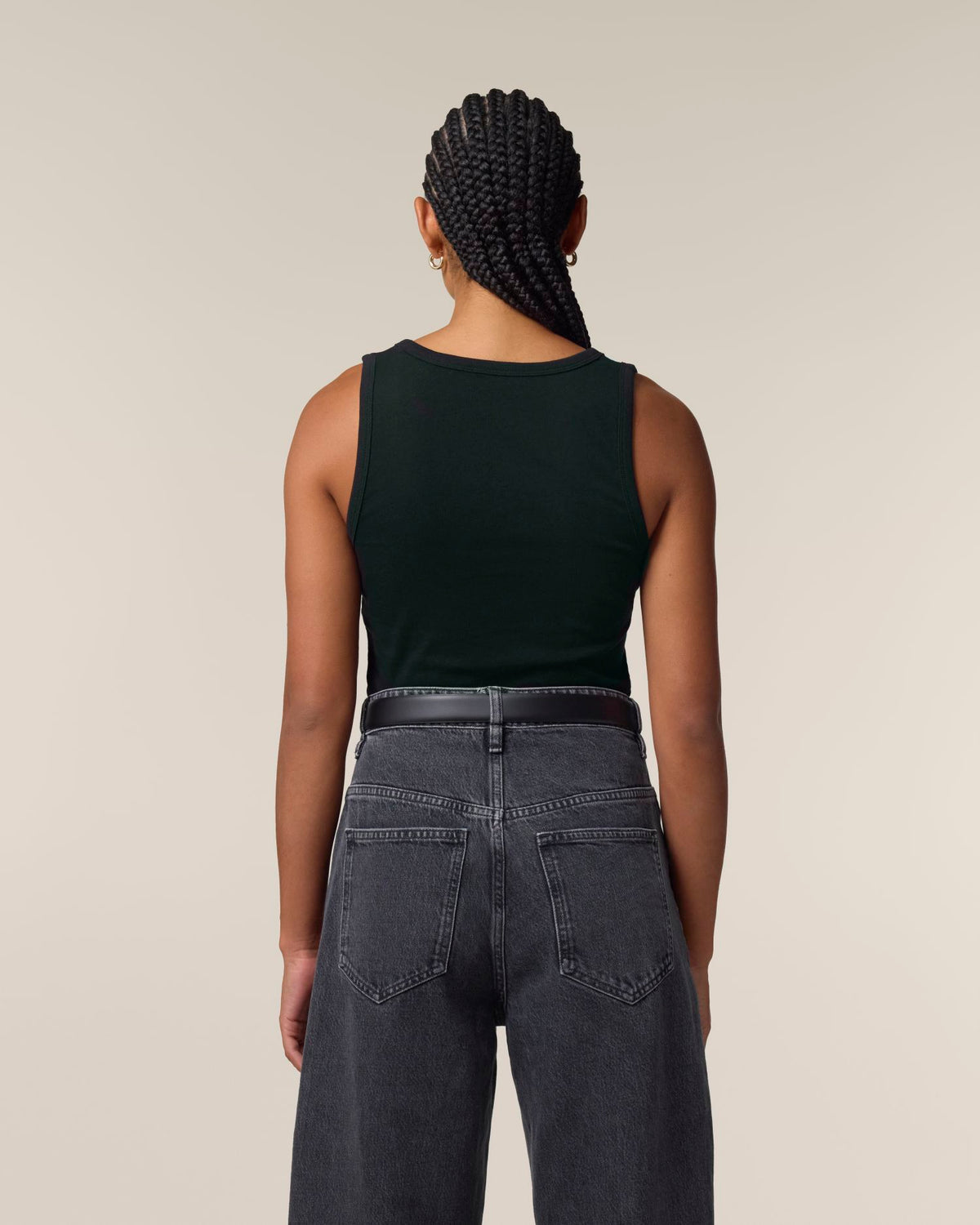 Black - C002
