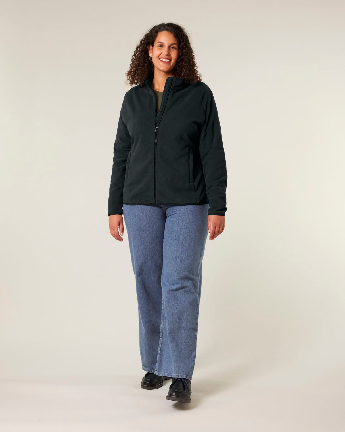 Black - C002