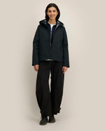 Black - C002
