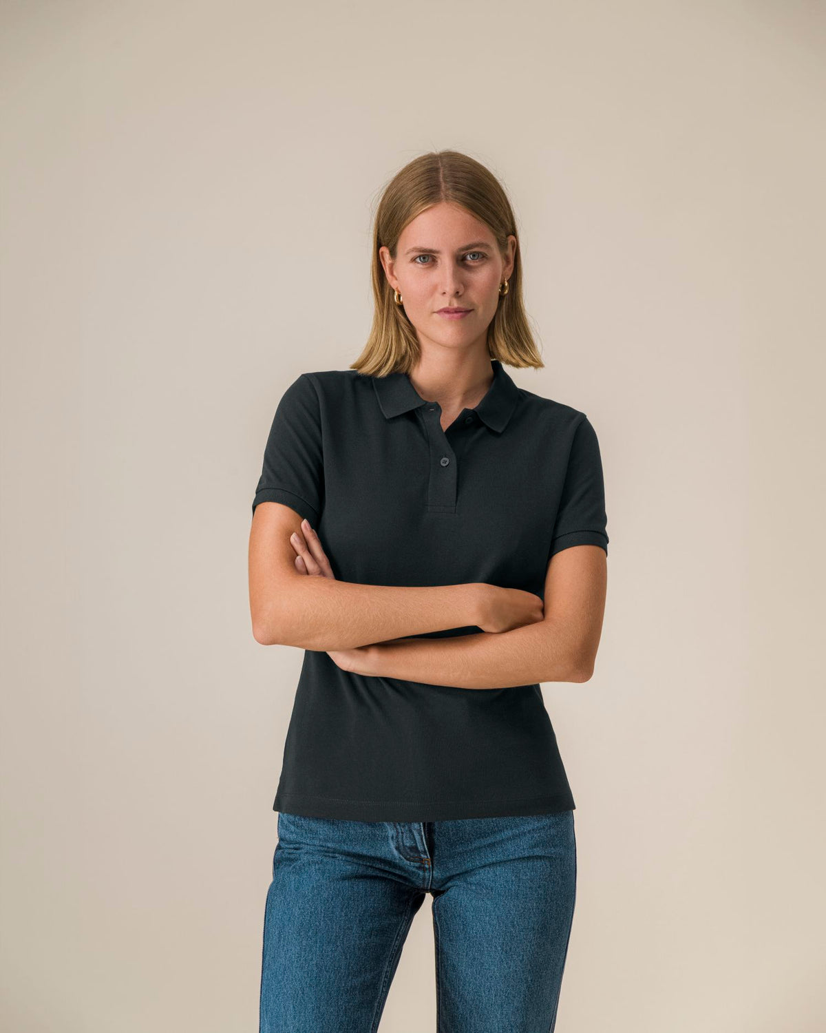 Black - C002