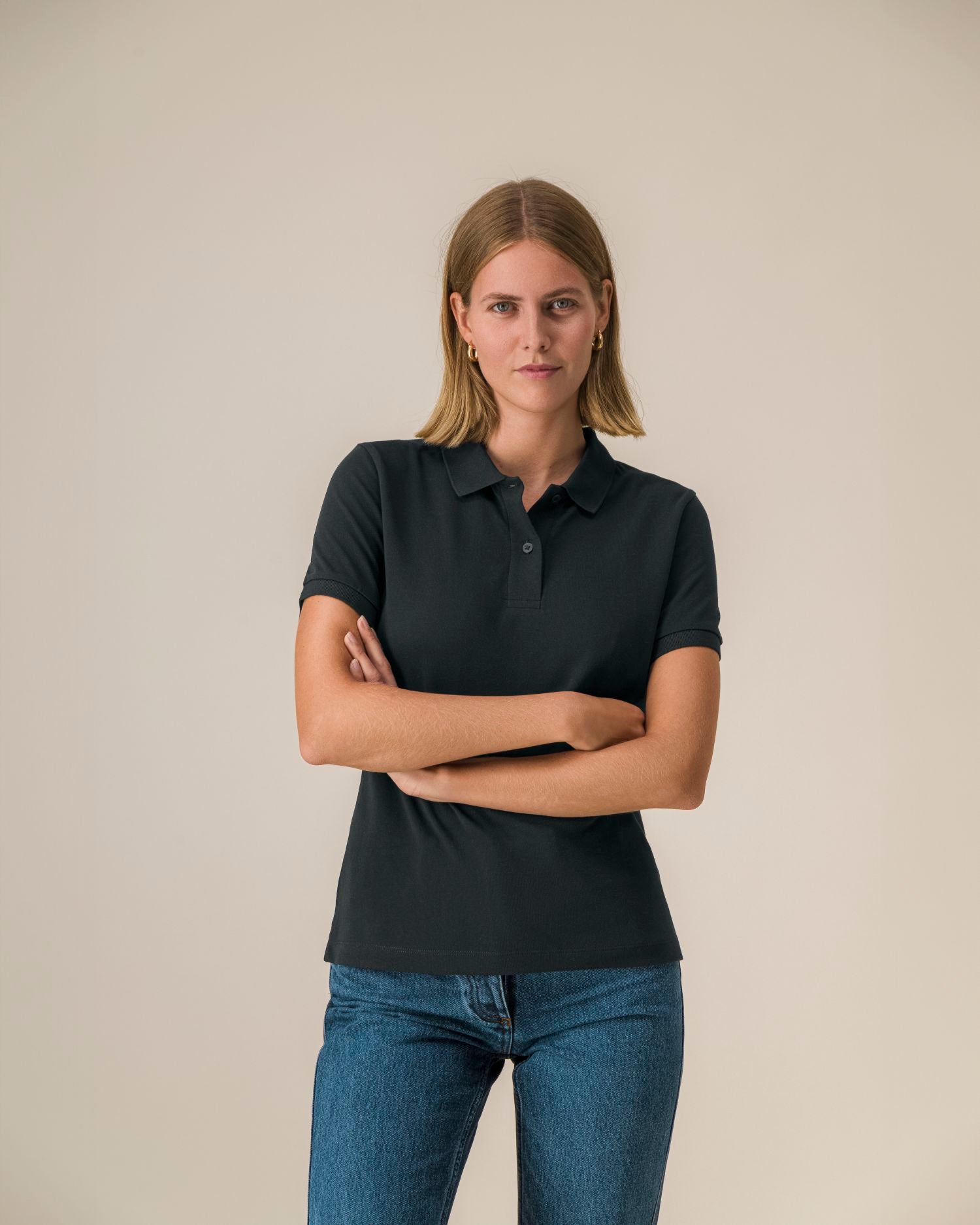 Black - C002