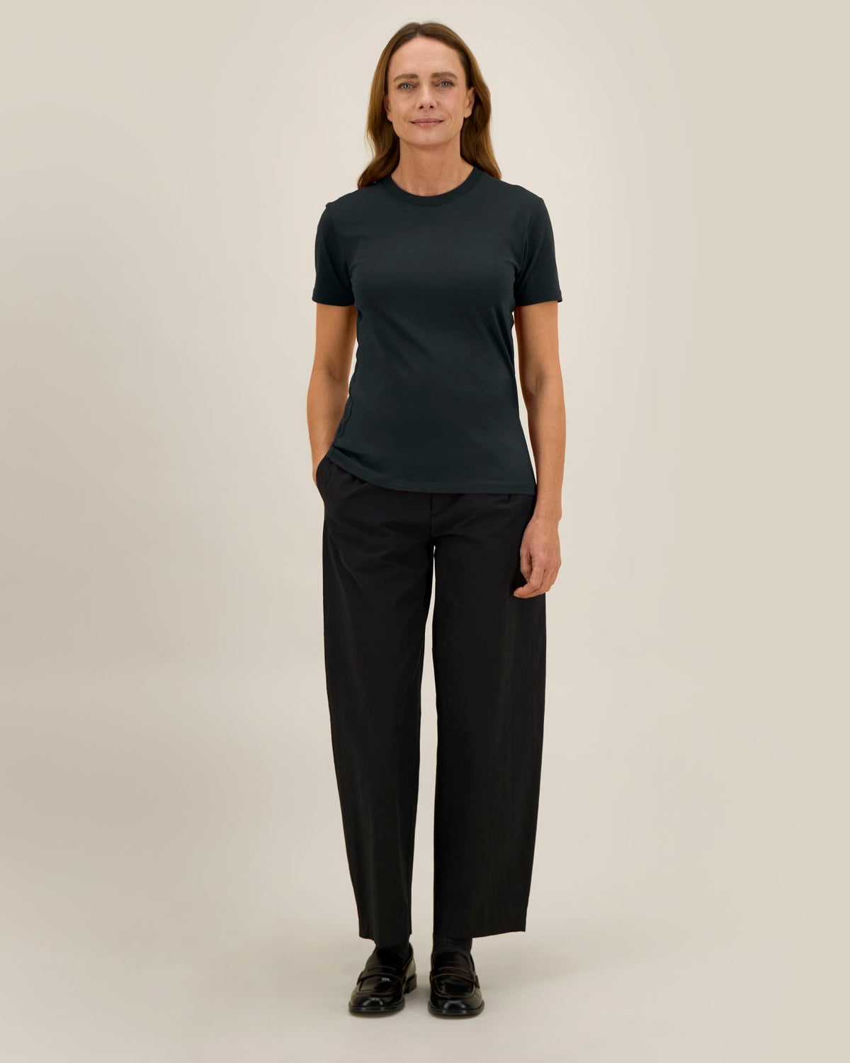 Black - C002