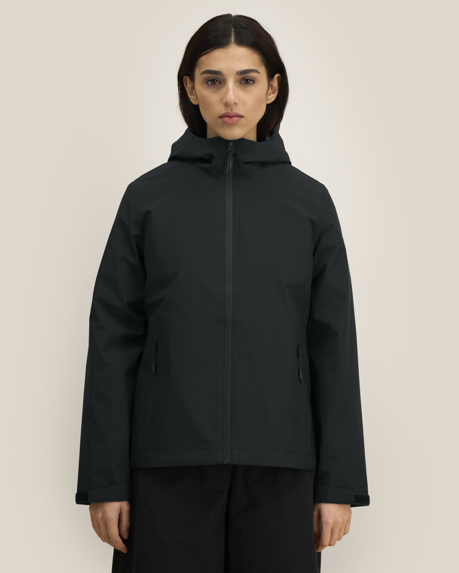 Black - C002