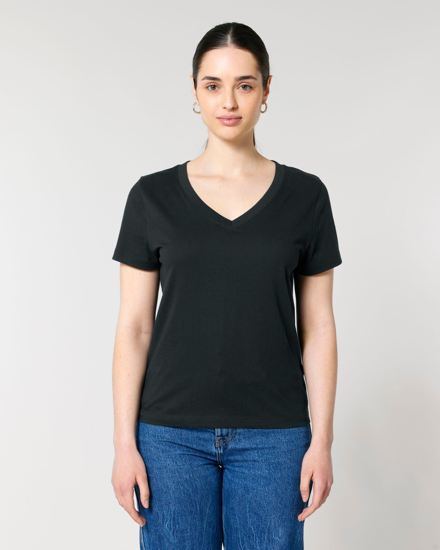 Black - C002