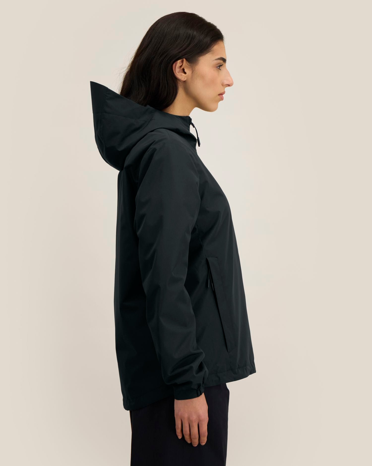 Black - C002