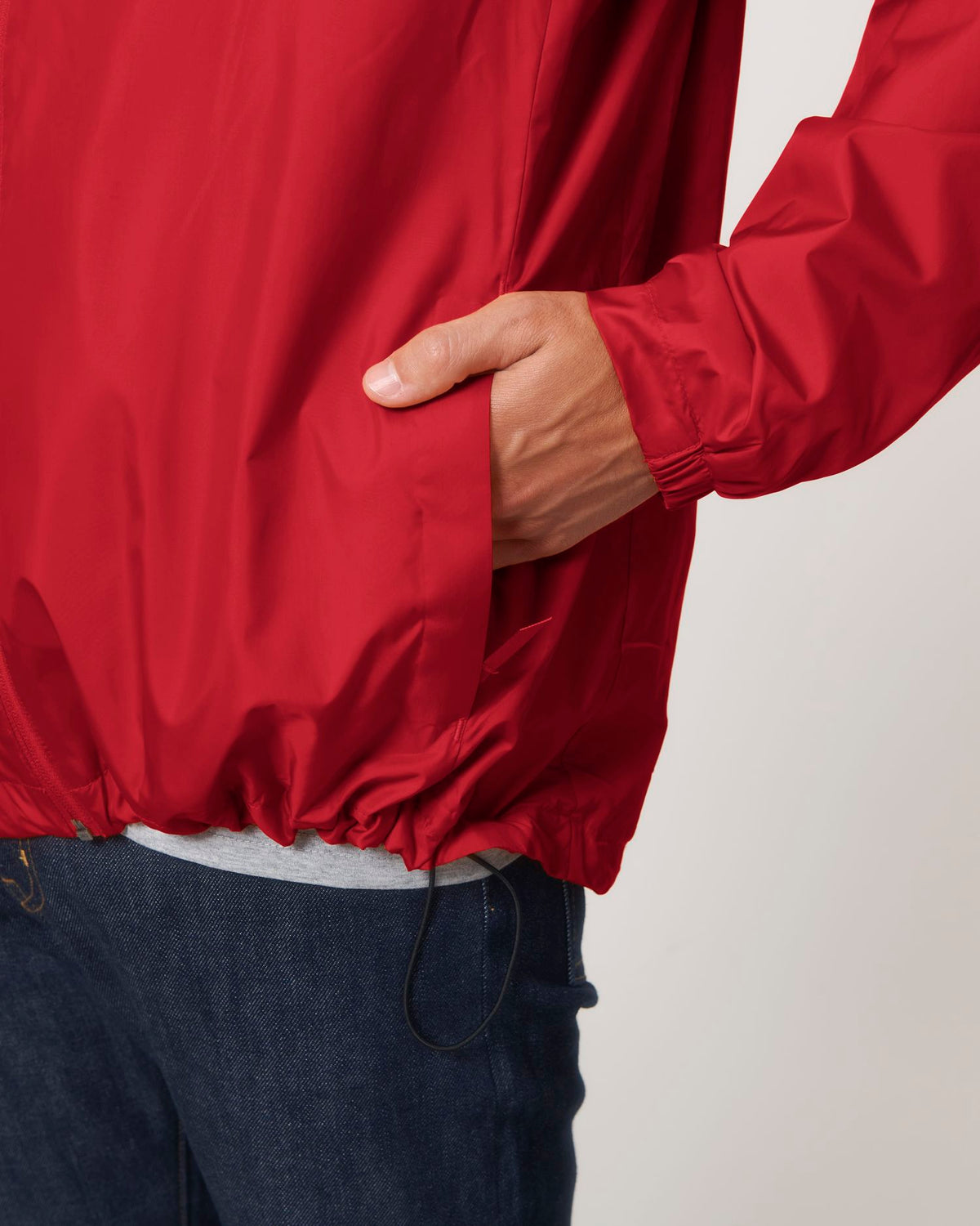 Red - C004