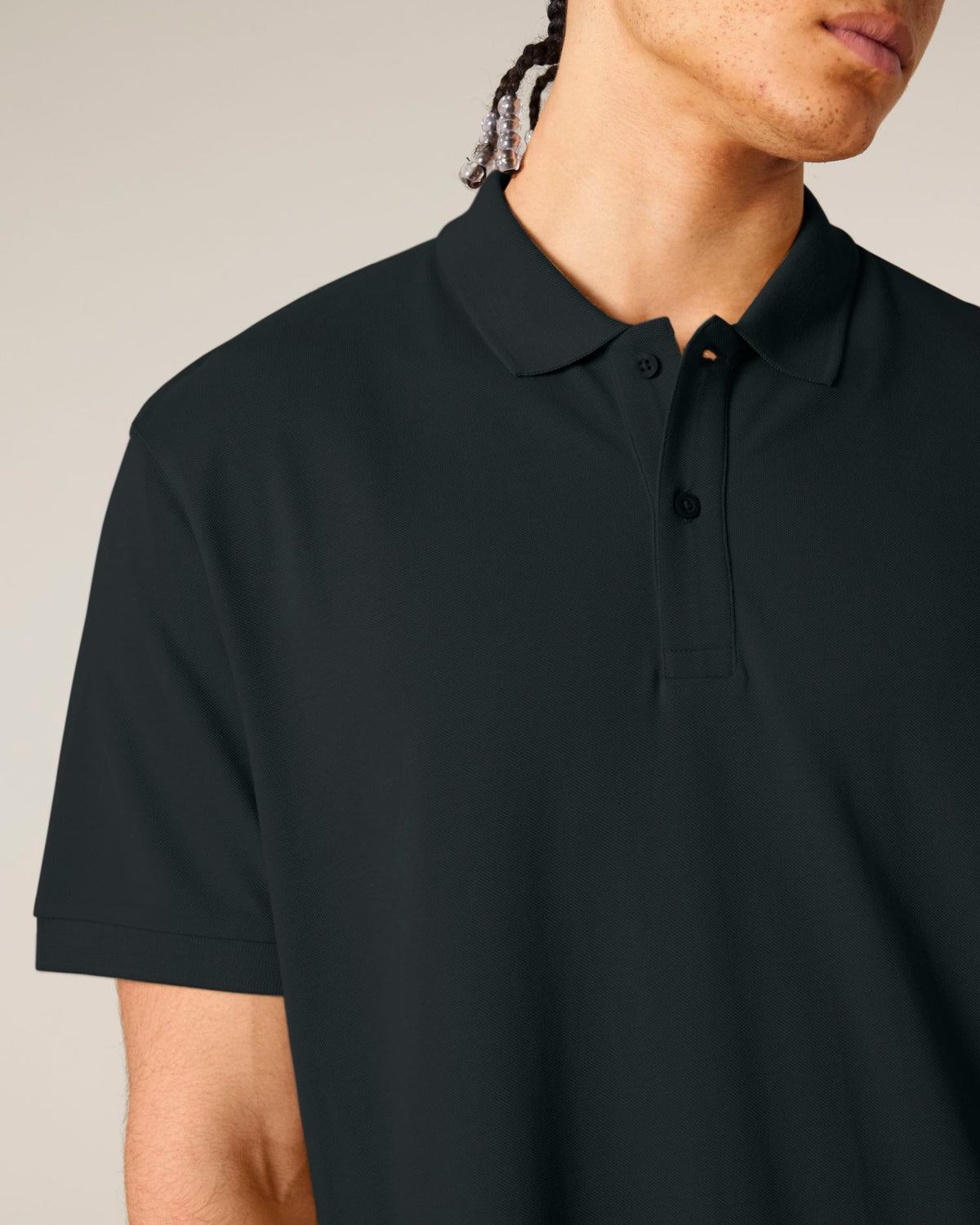 Black - C002