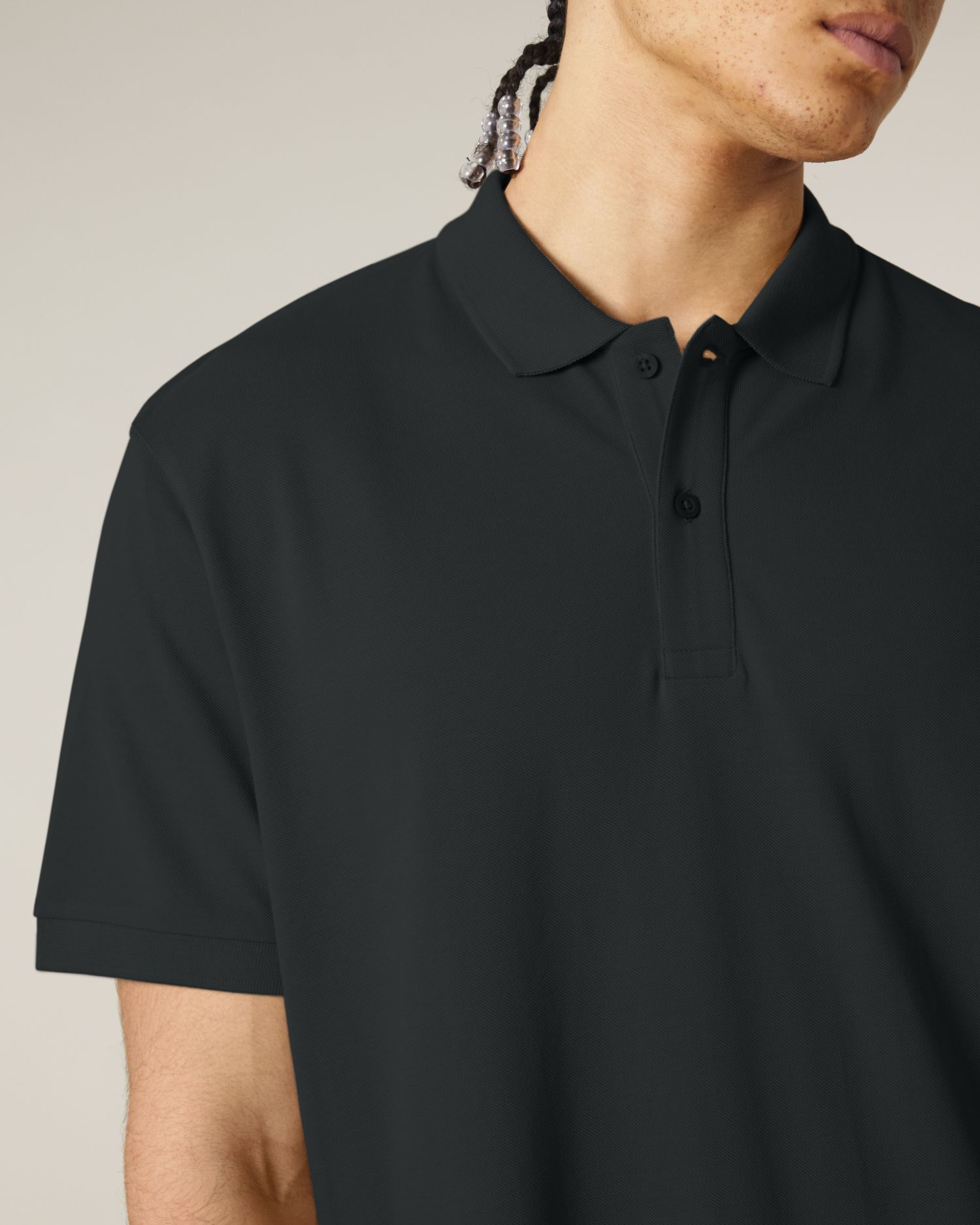 Black - C002