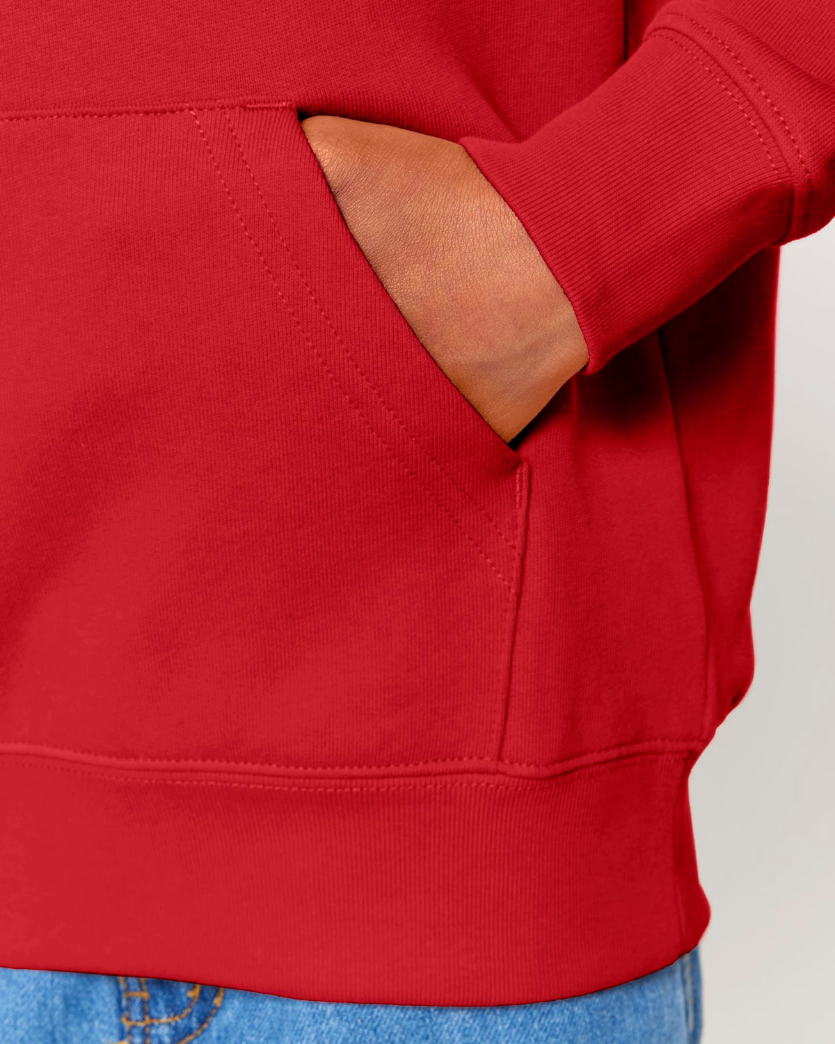 Red - C004
