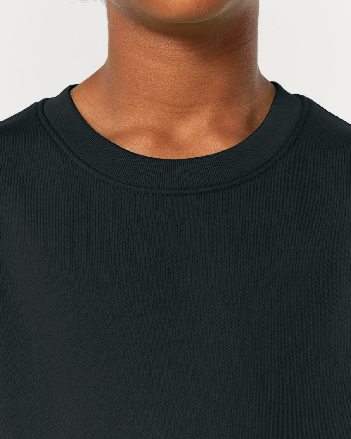 Black - C002