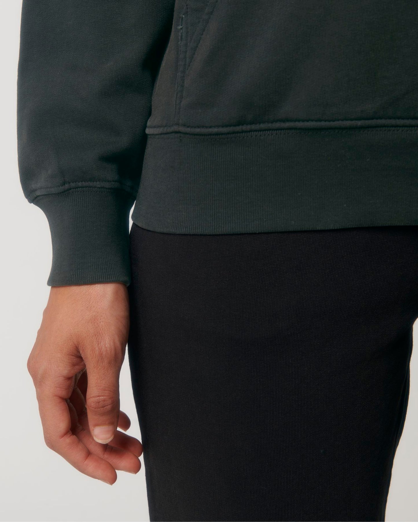 G. Dyed Black Rock - C140