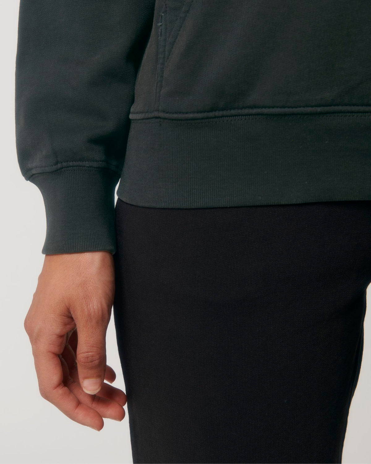 G. Dyed Black Rock - C140