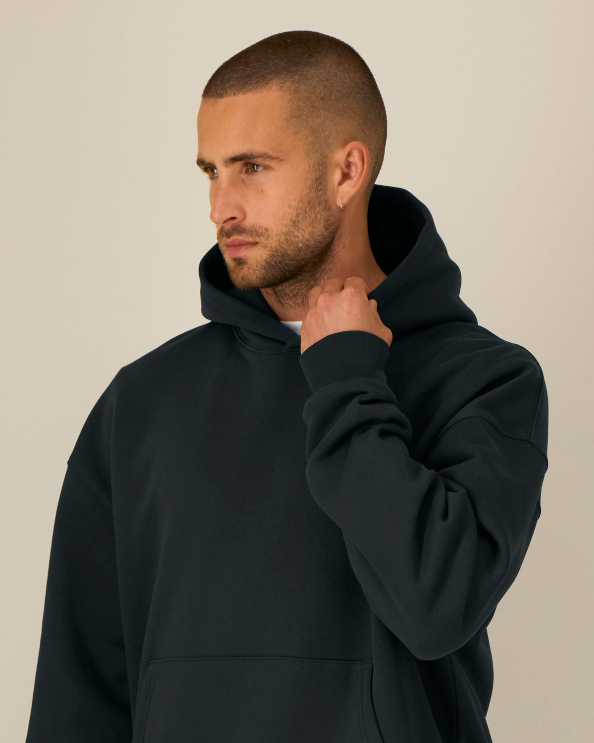Black - C002