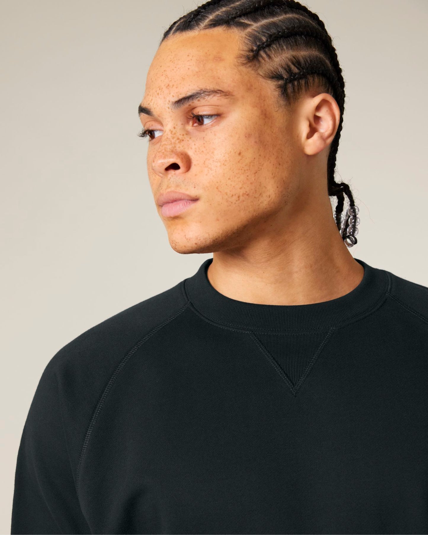 Black - C002
