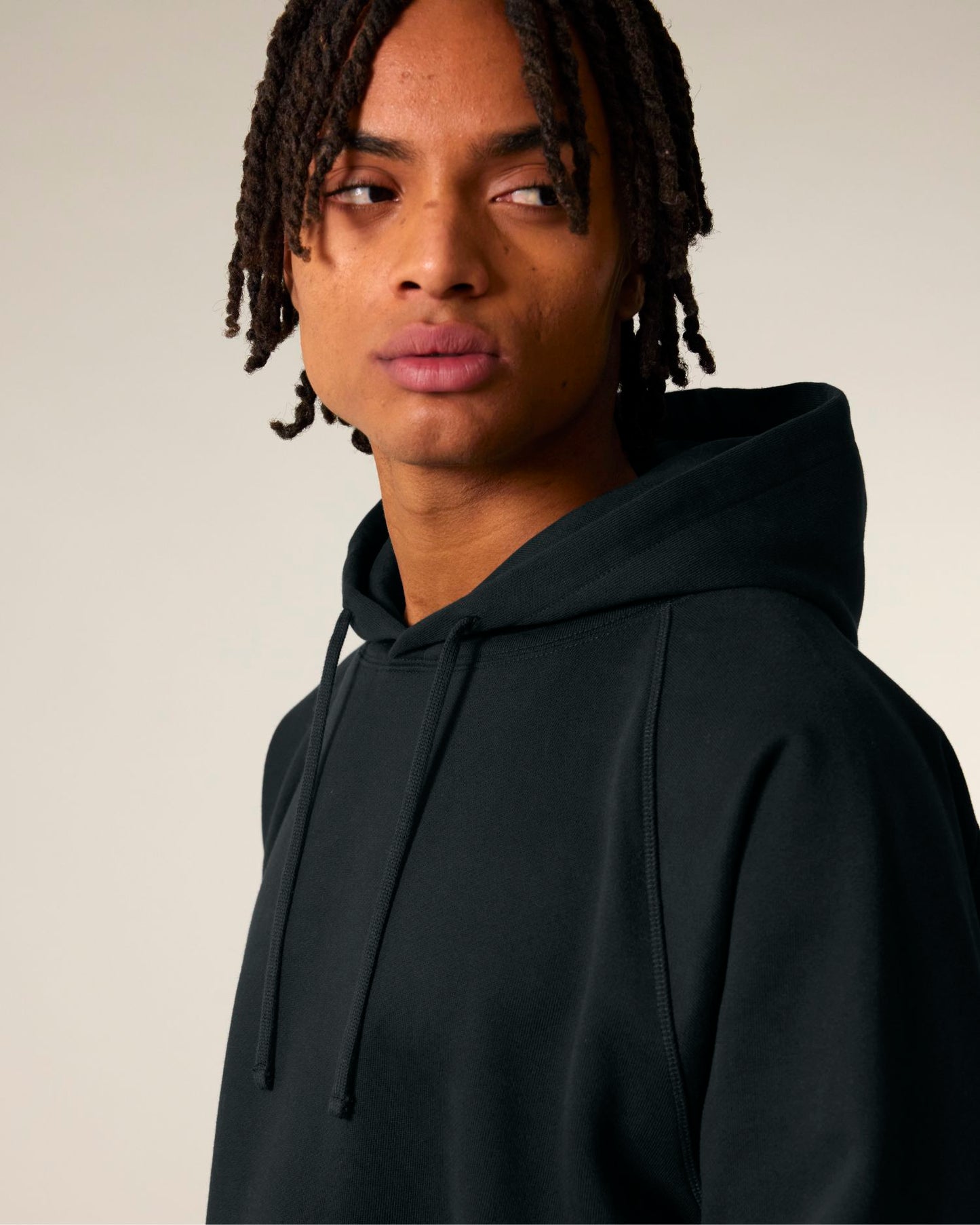 Black - C002