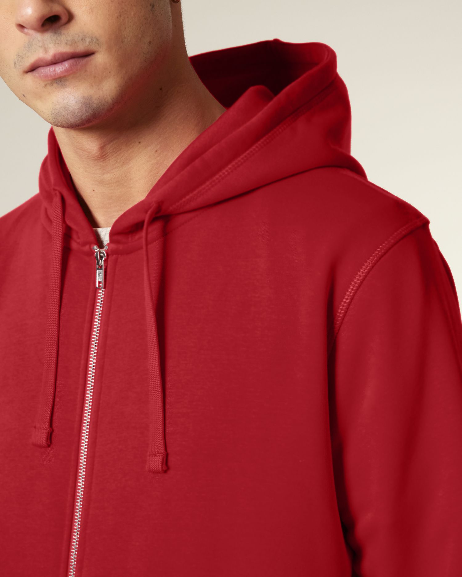 Red - C004