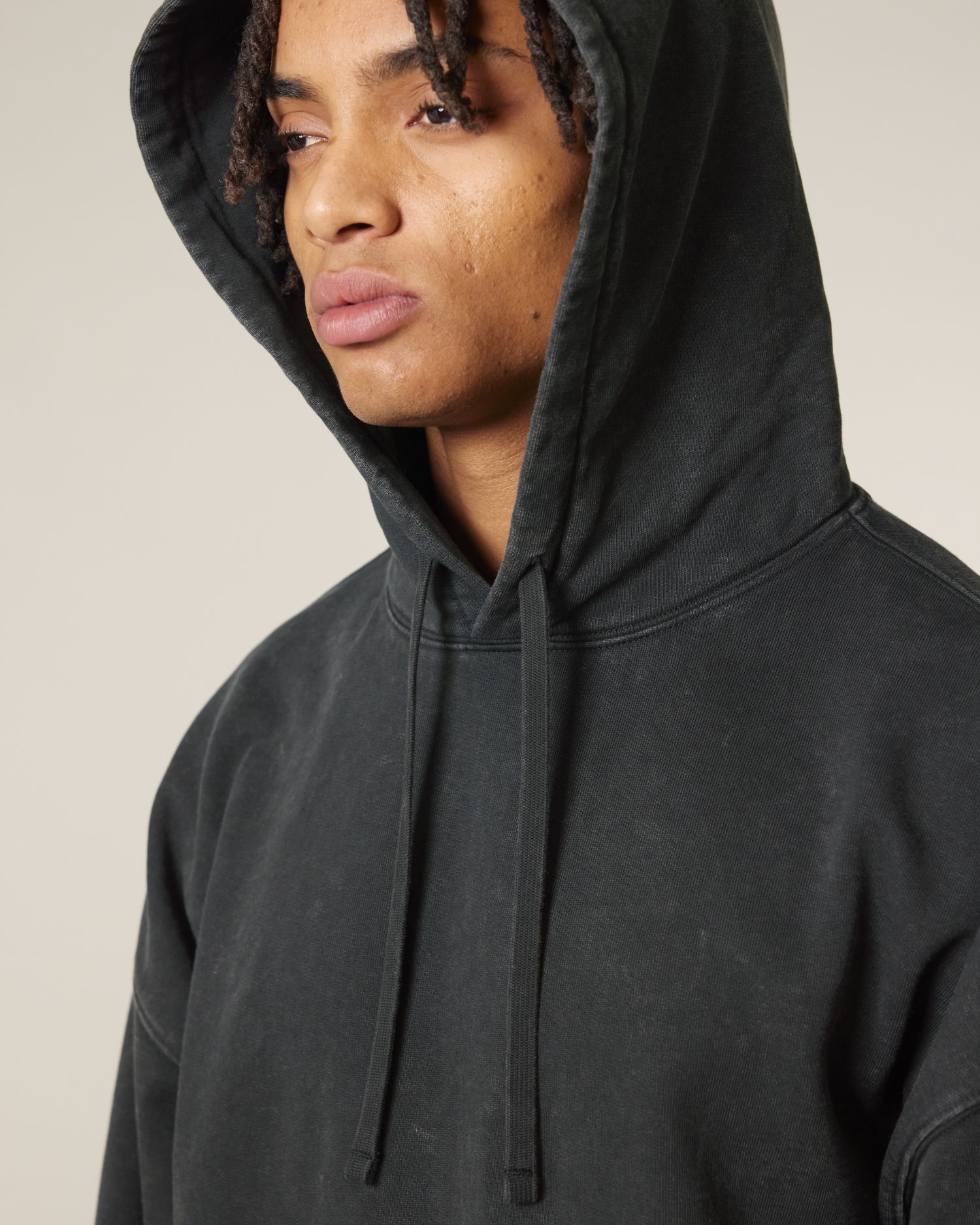 G. Dyed Black Rock - C140