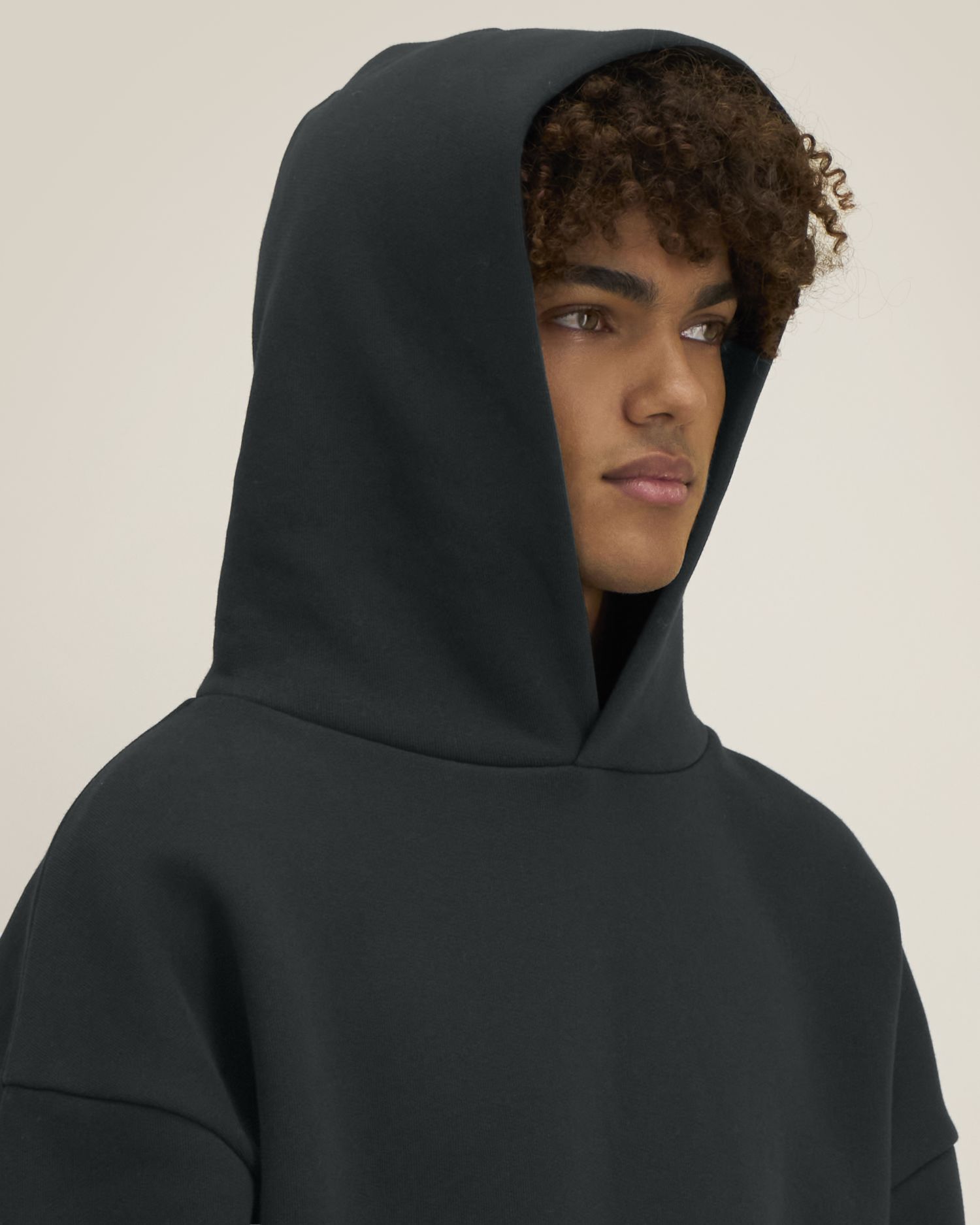 Black - C002