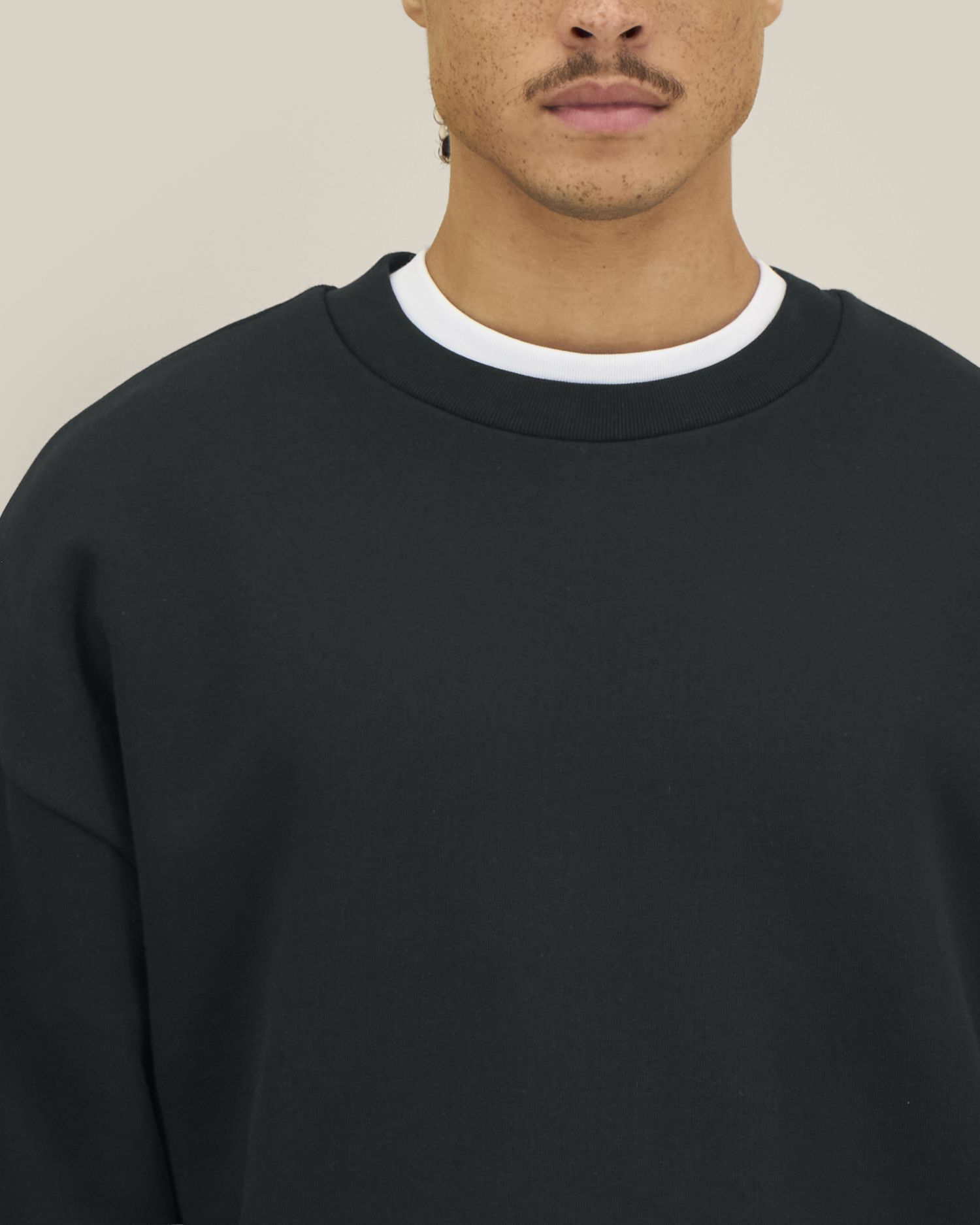 Black - C002