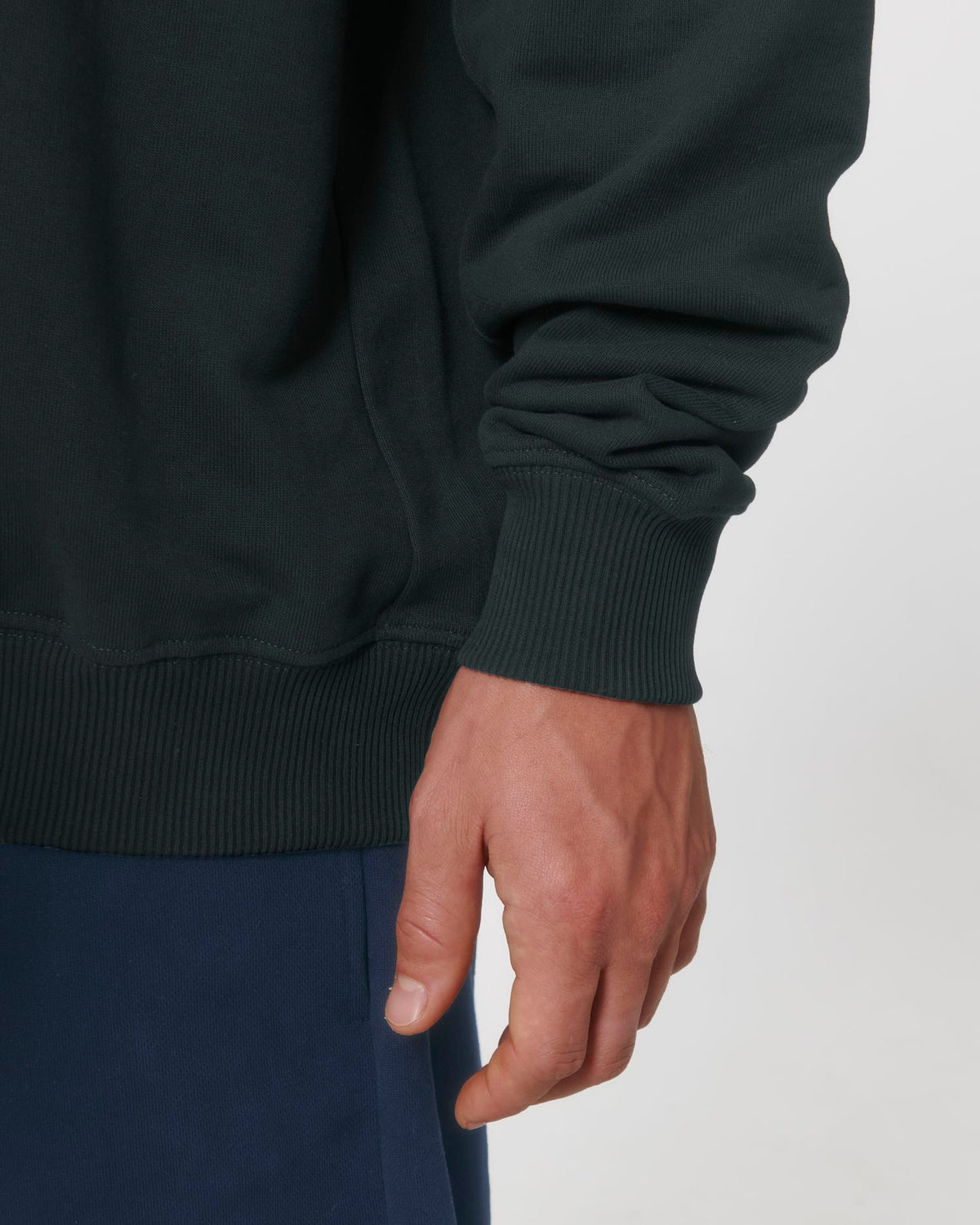 Black - C002