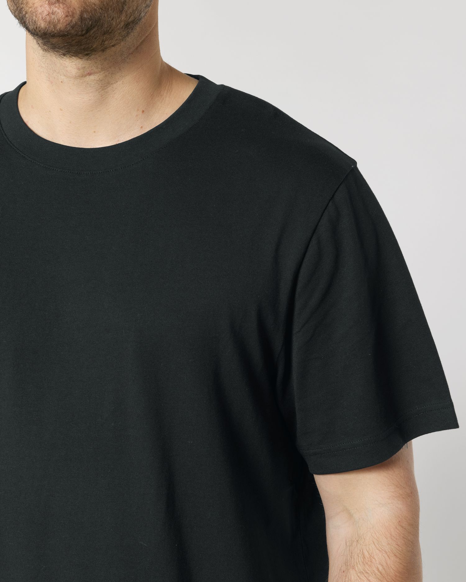 Black - C002