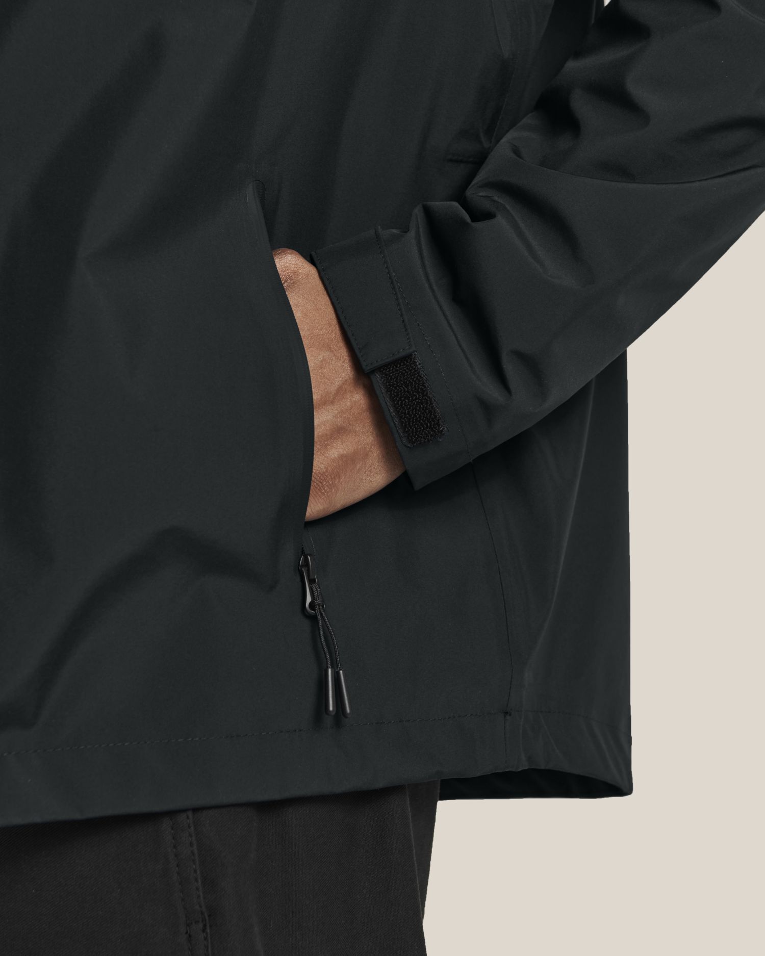 Black - C002