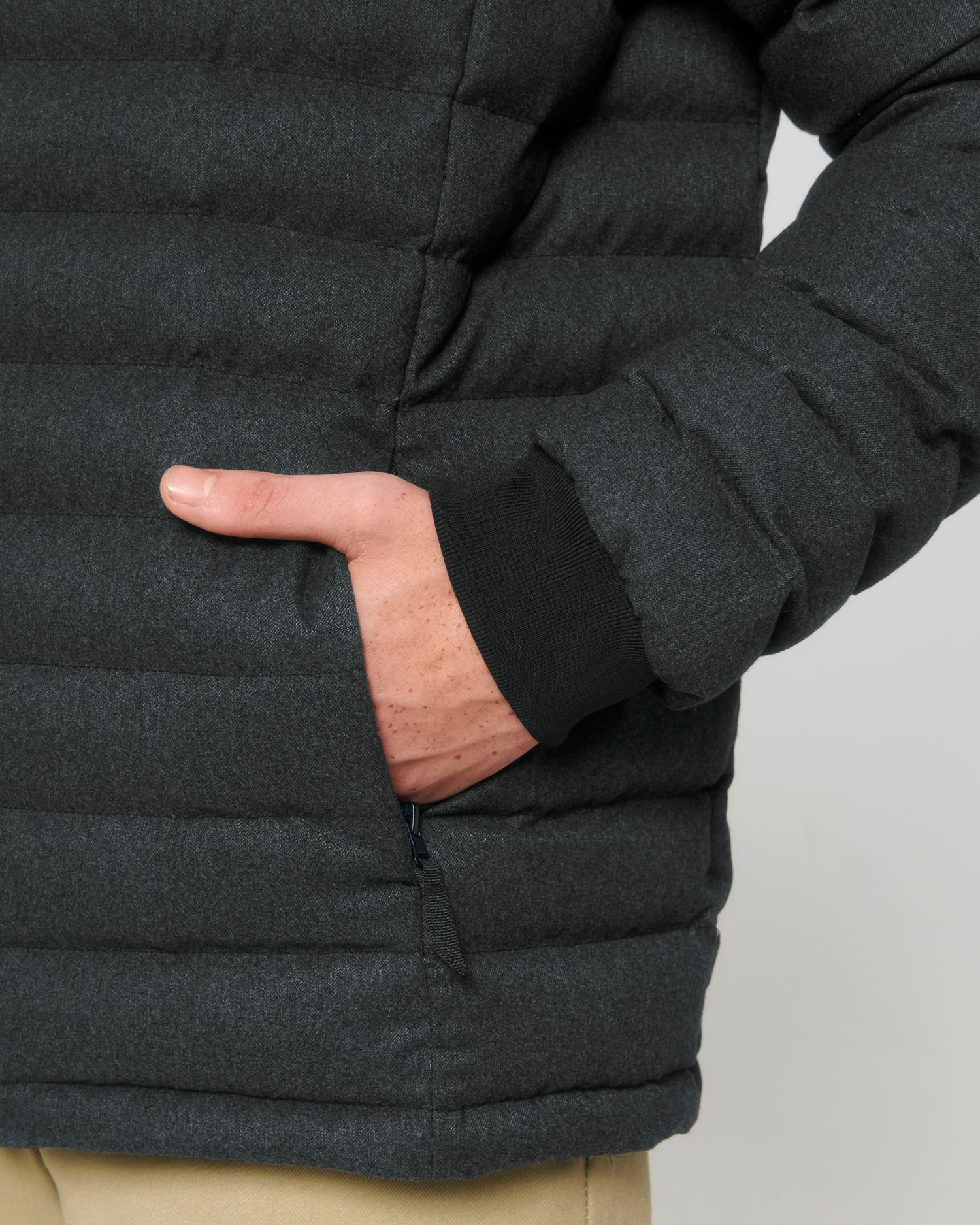 Dark Heather Grey - C651