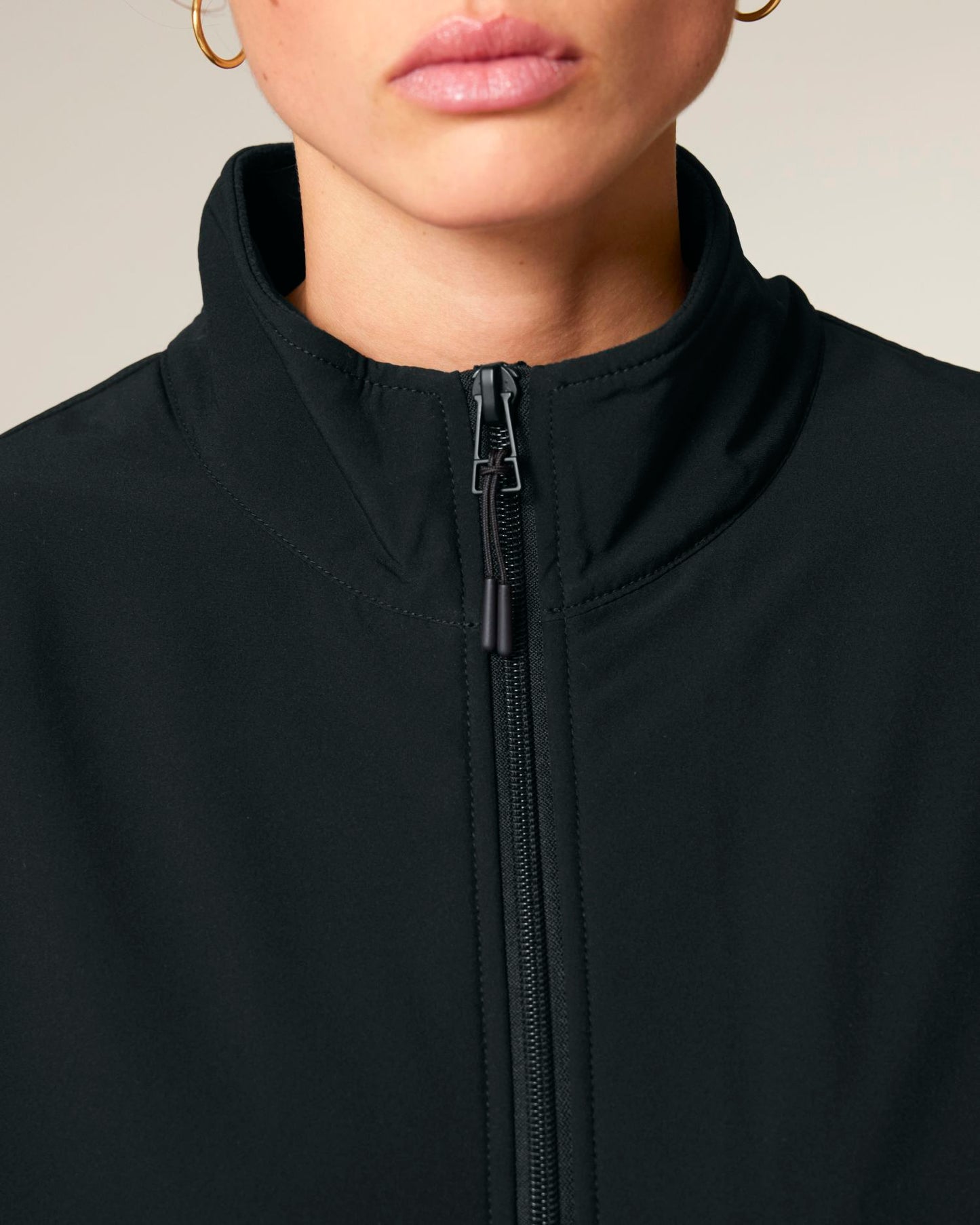 Black - C002