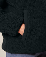 Black - C002