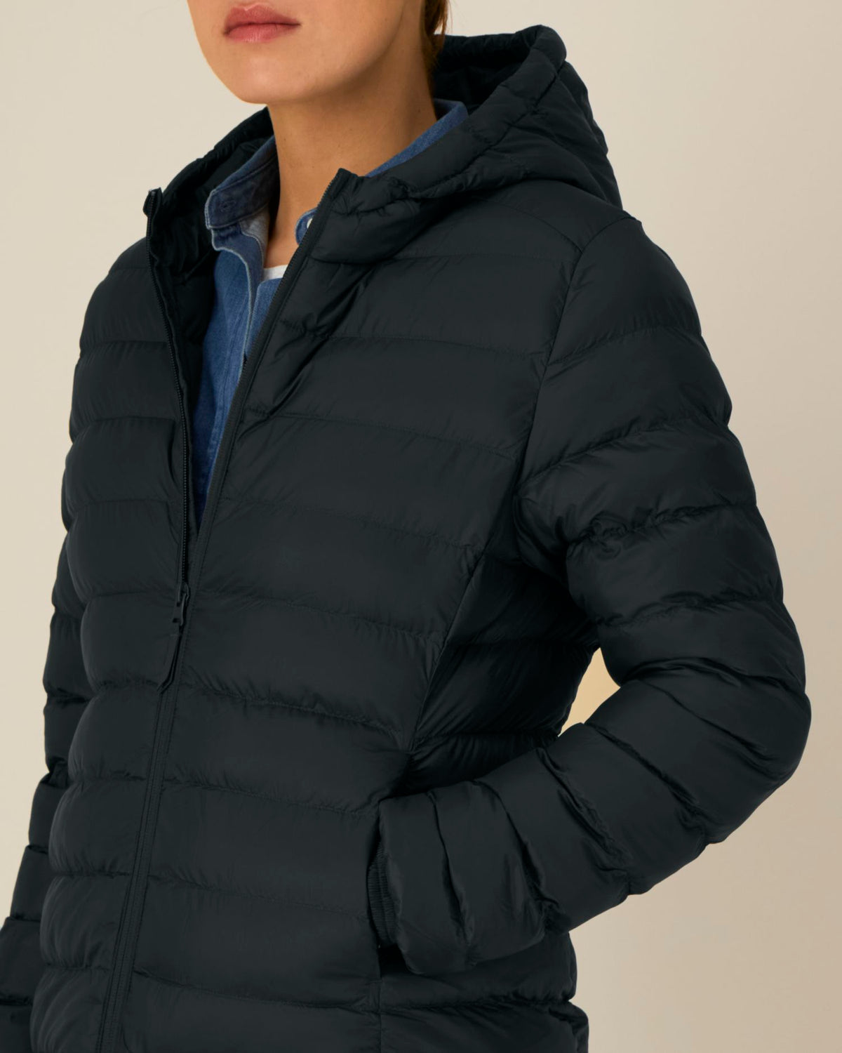 Black - C002