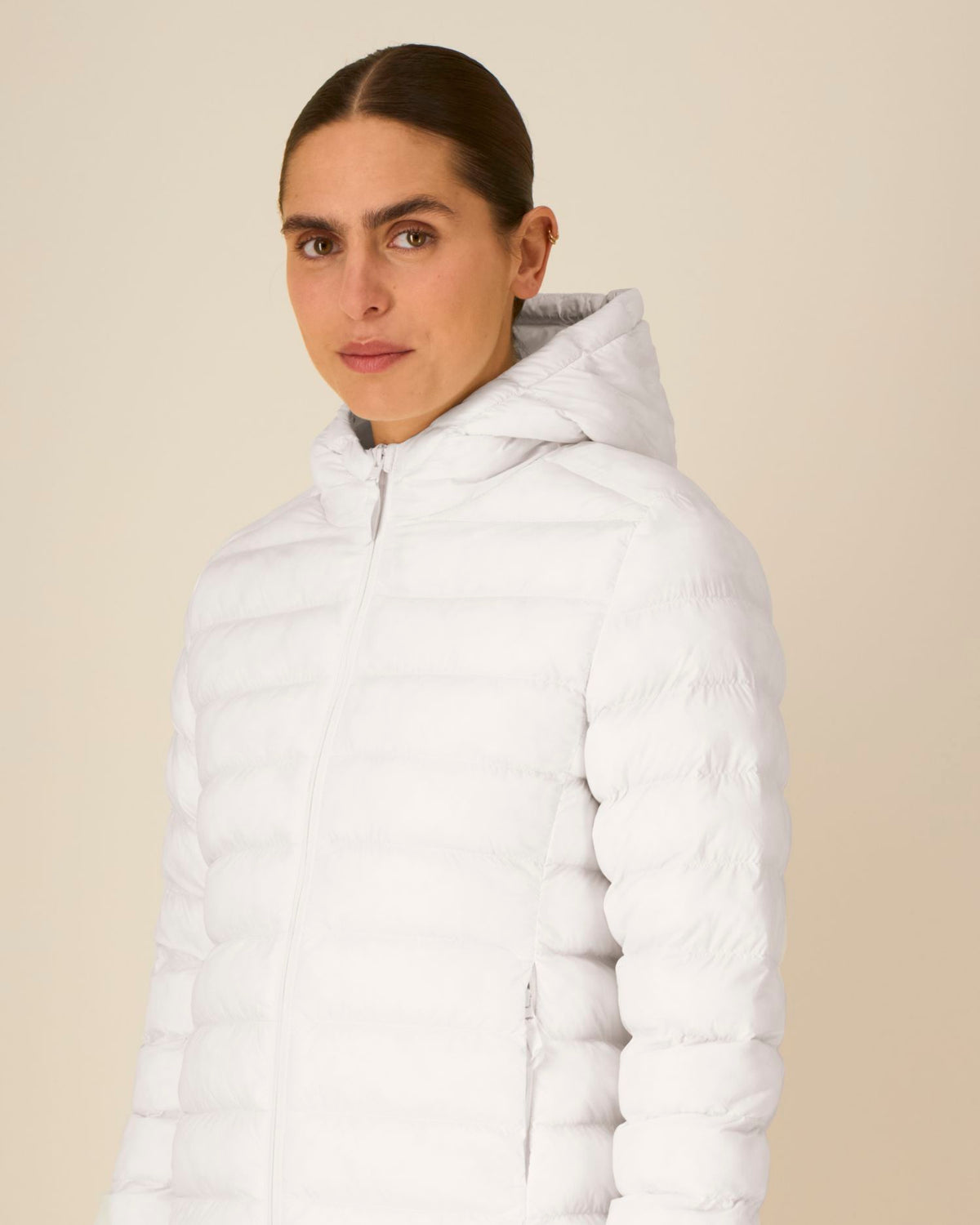 Off White - C018