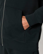 Black - C002