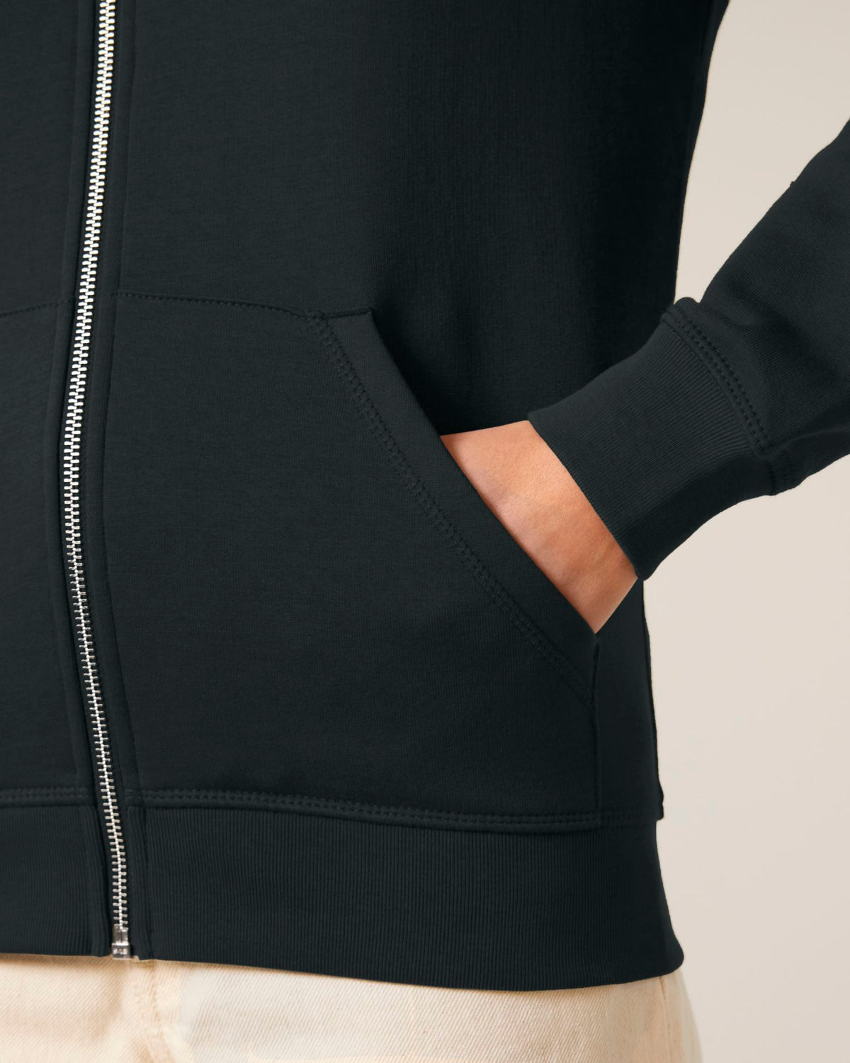 Black - C002