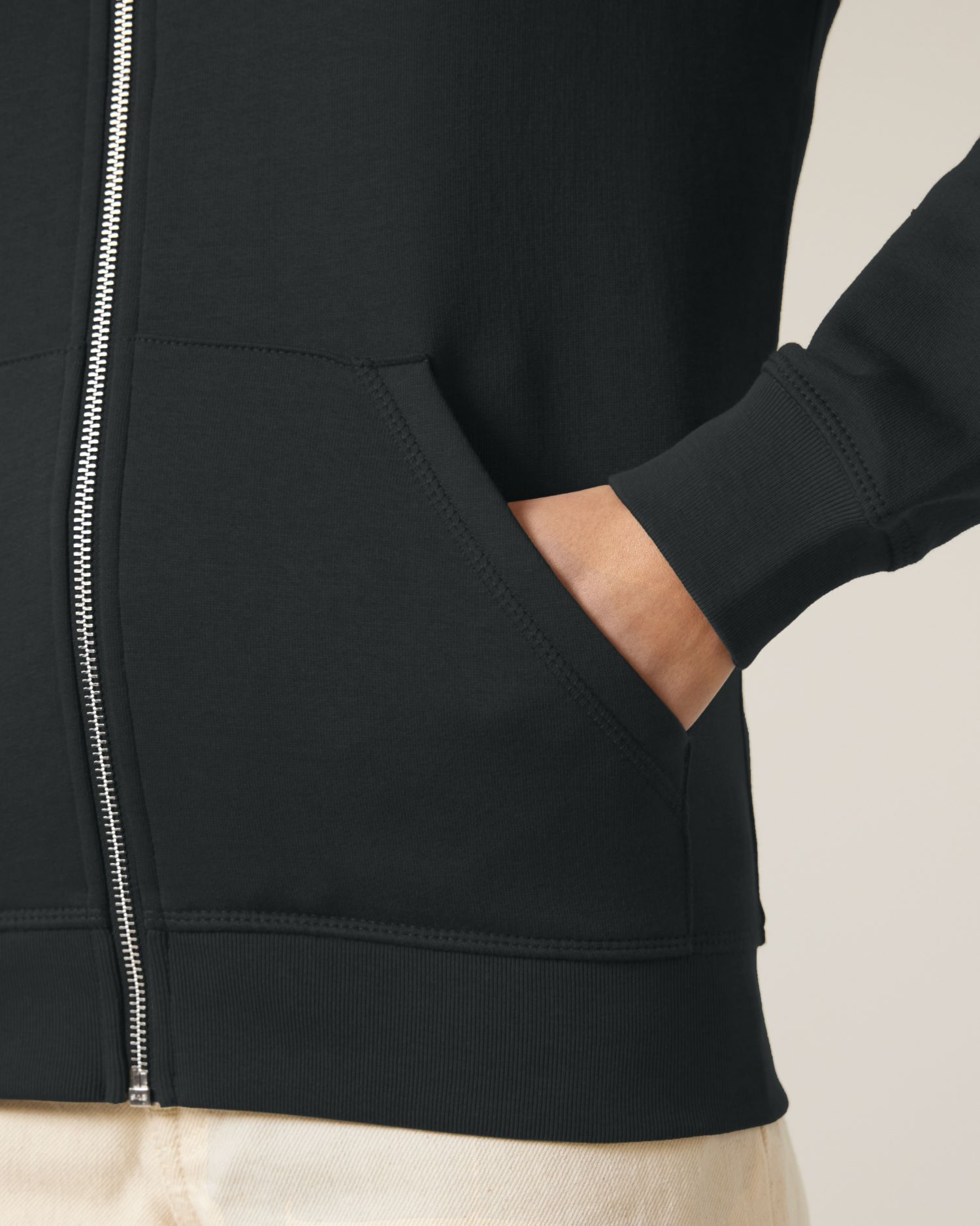 Black - C002