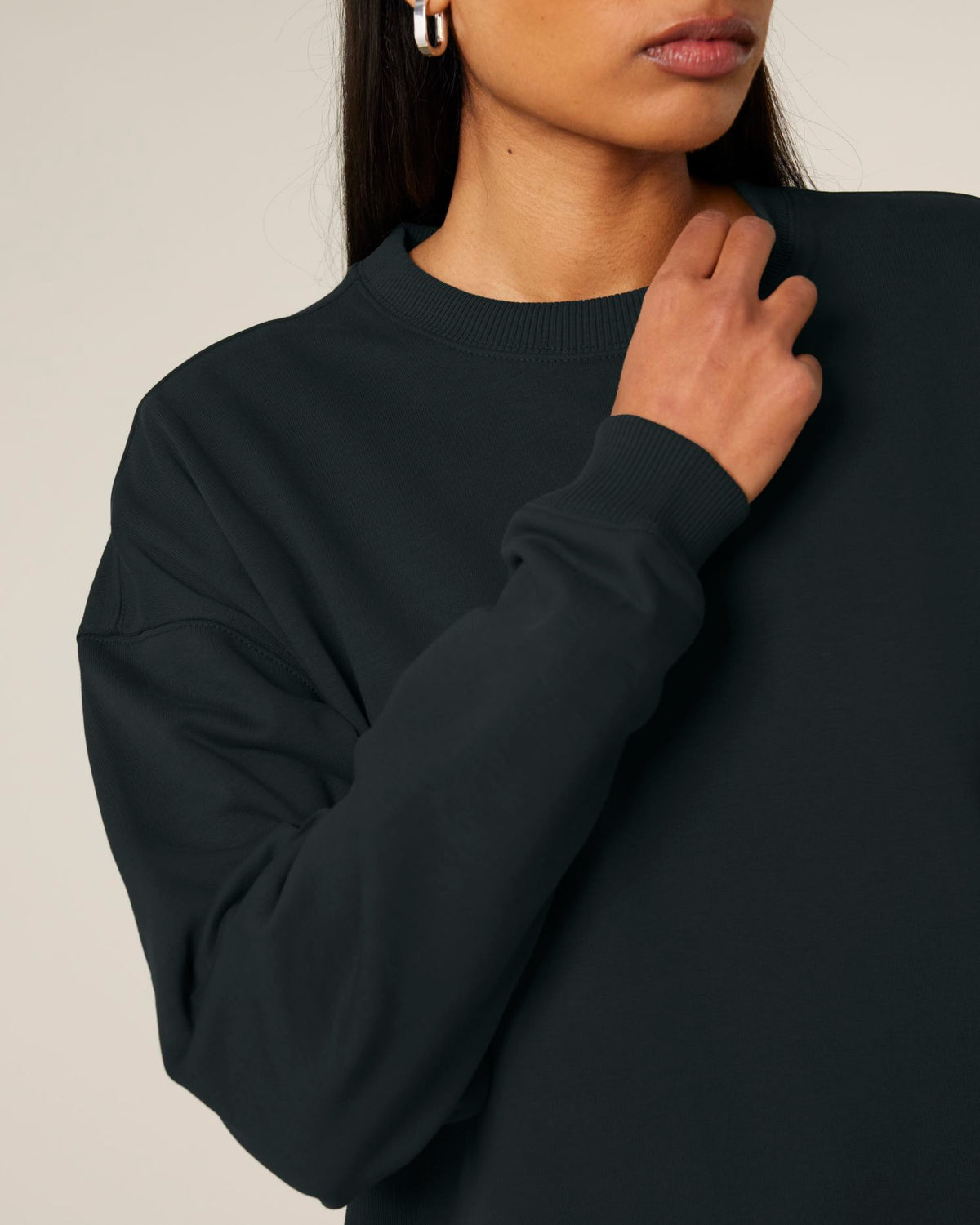 Black - C002