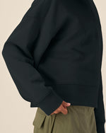 Black - C002