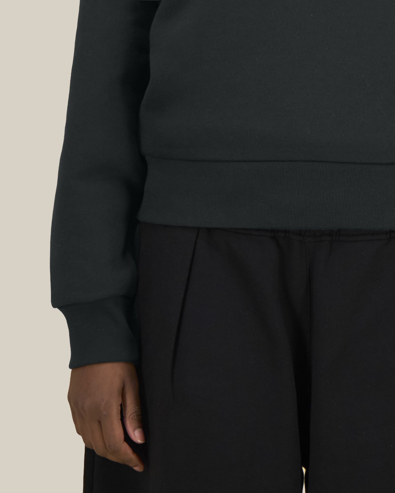 Black - C002