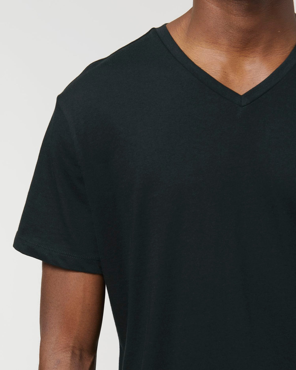 Black - C002
