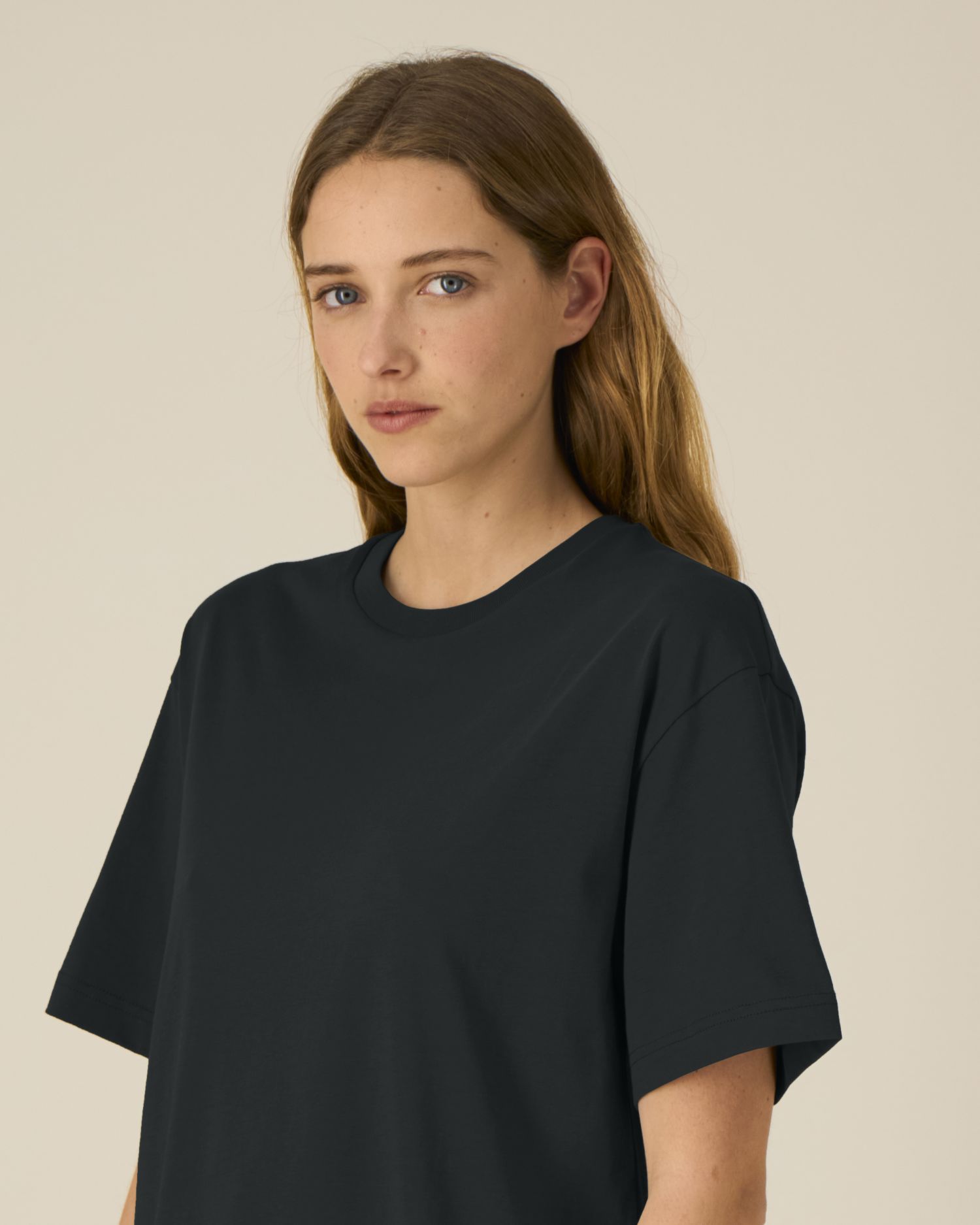Black - C002