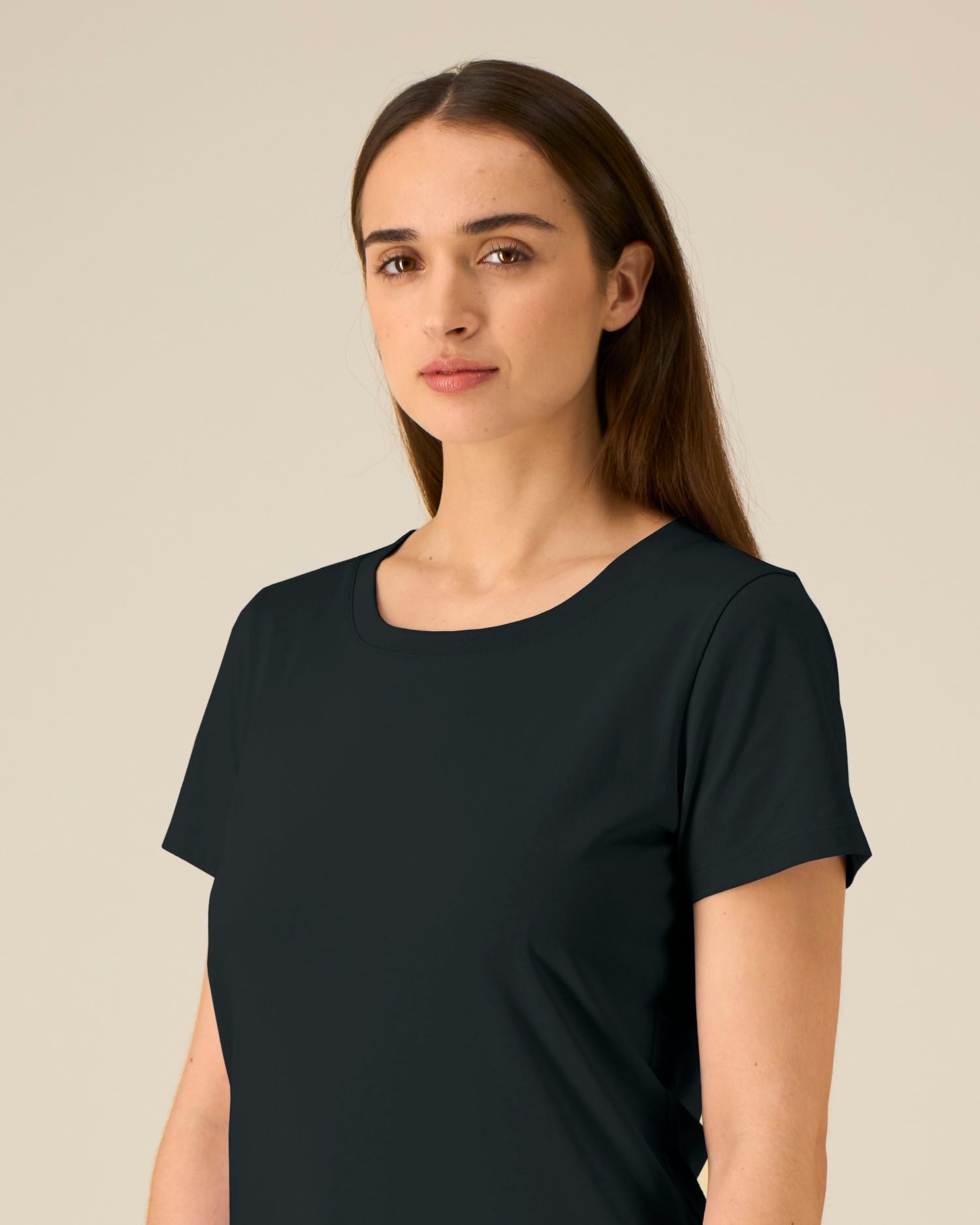 Black - C002