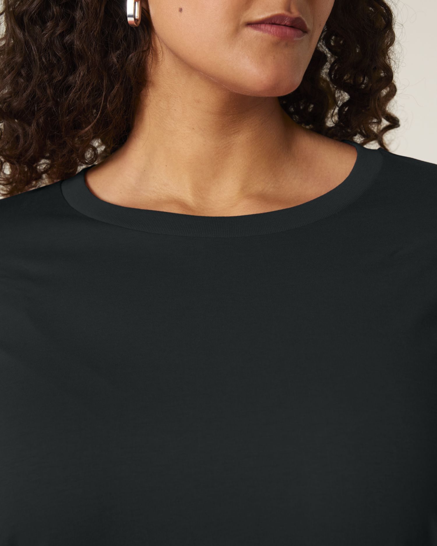 Black - C002
