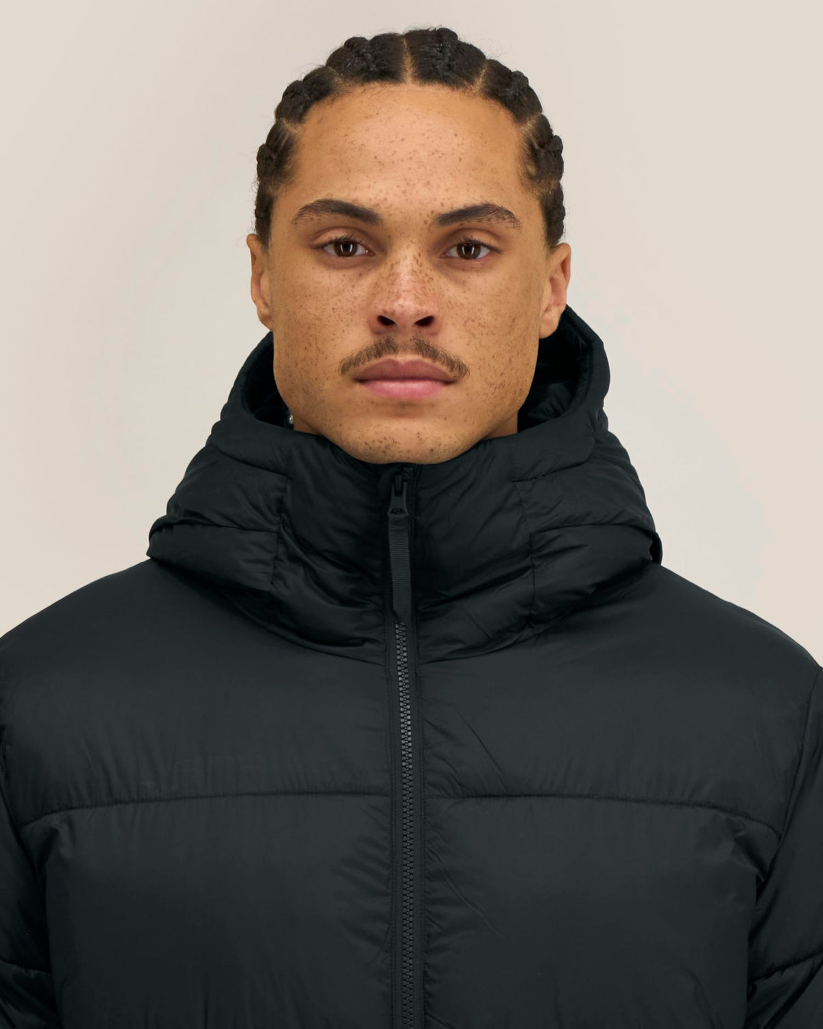 Black - C002