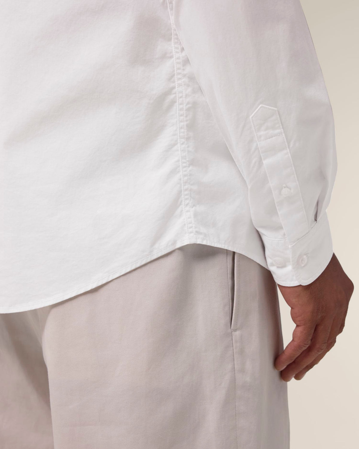 White - C001