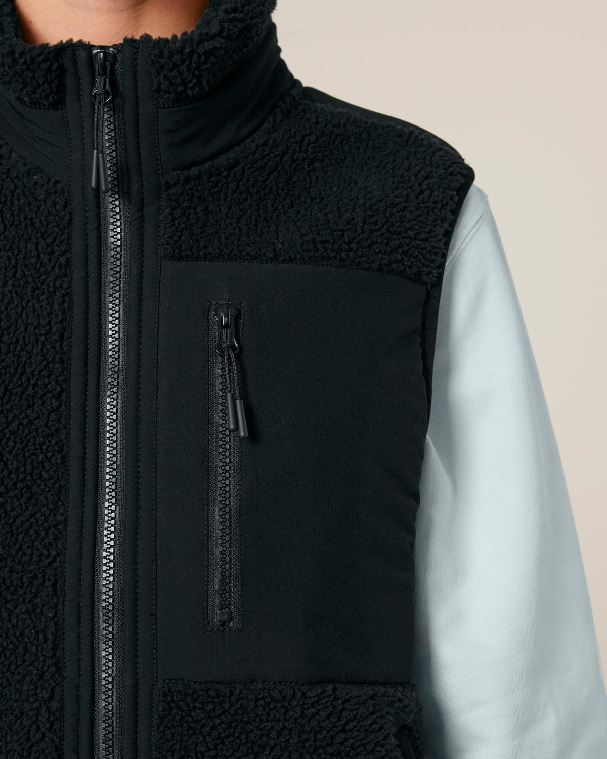 Black - C002