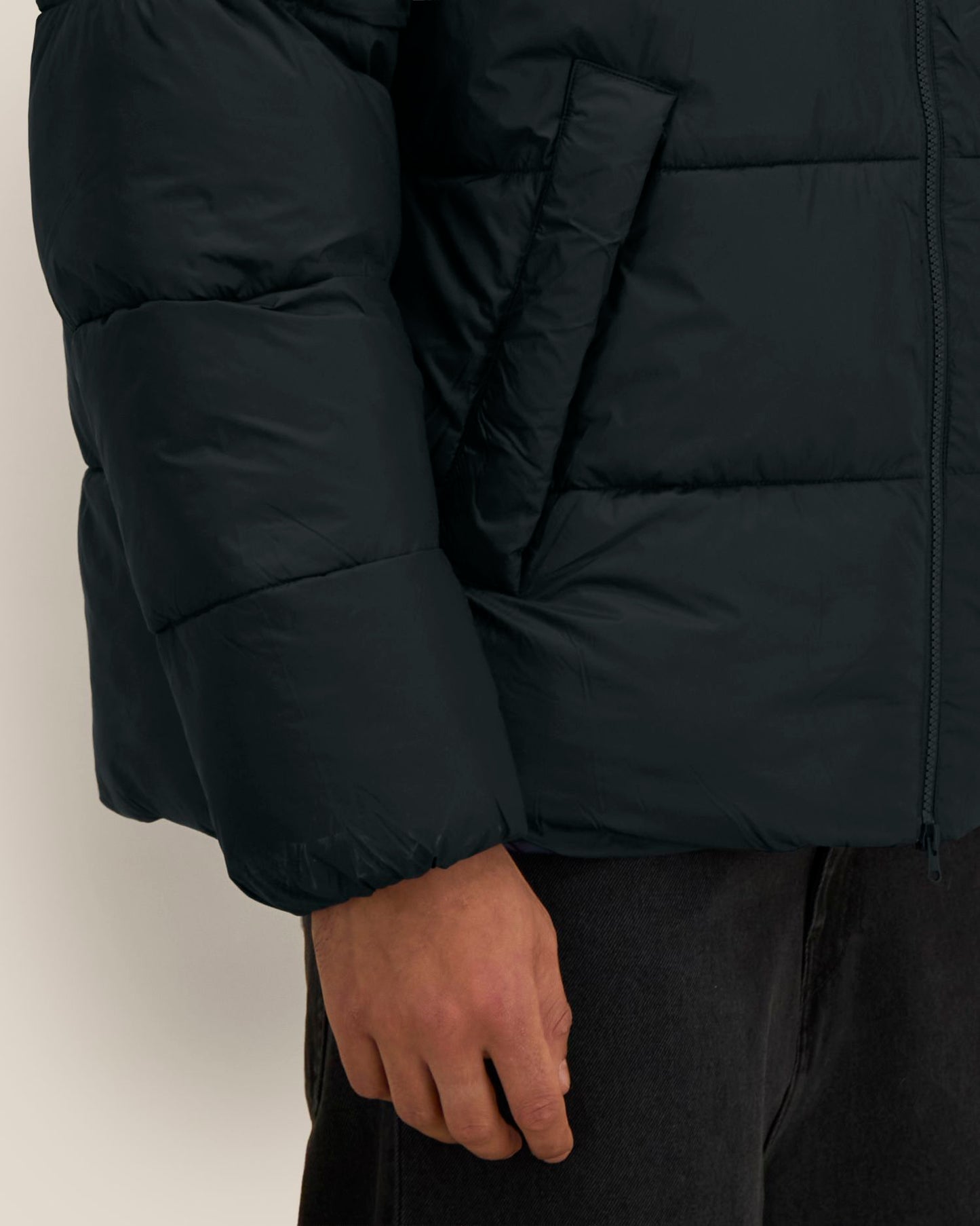 Black - C002
