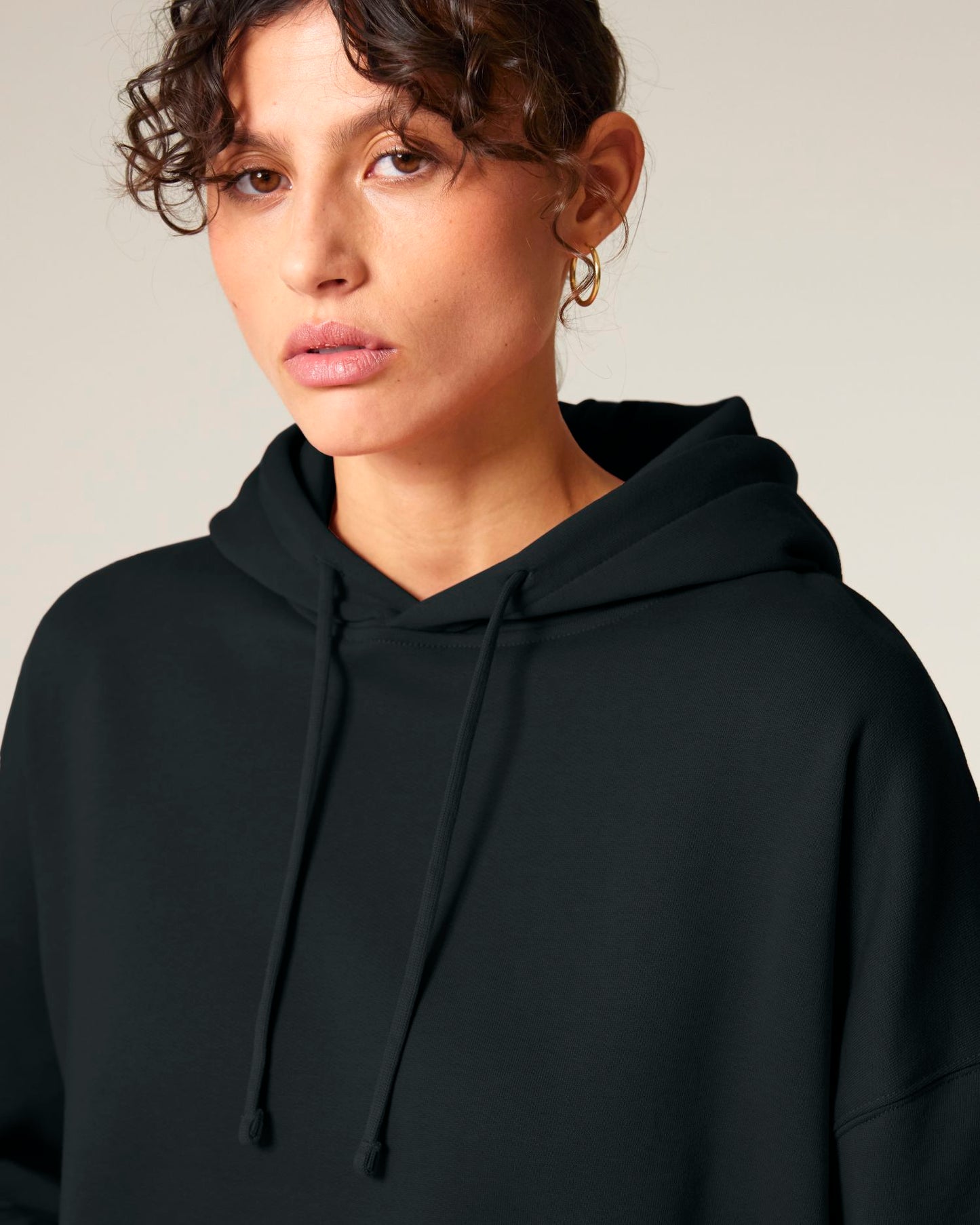 Black - C002