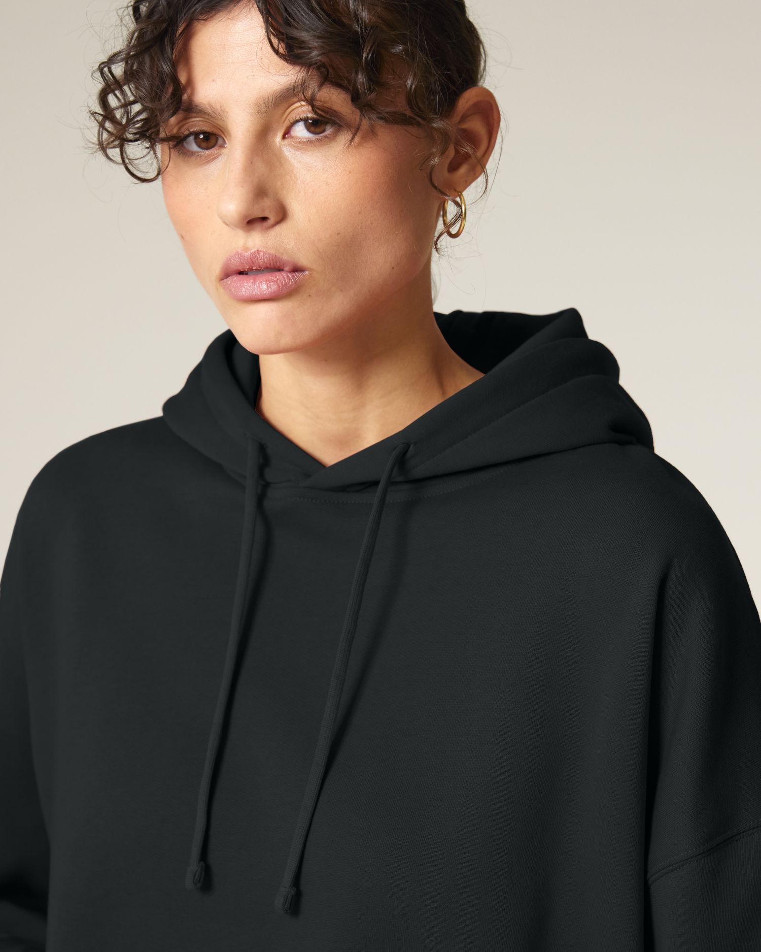 Black - C002