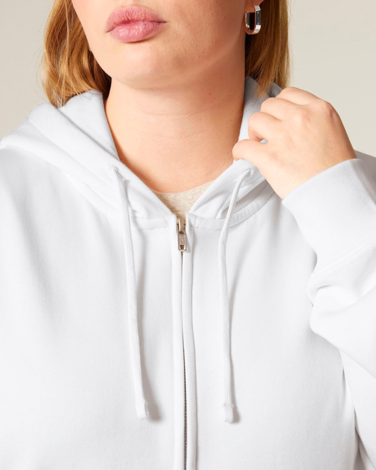 White - C001